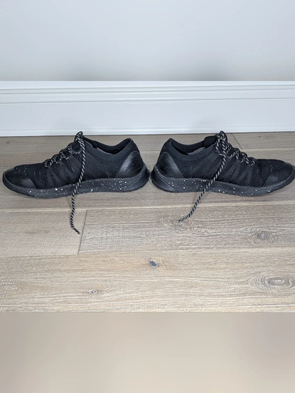Chaco Scion Women's Black Knit Lace-Up Trainer with Speckled Sole Size 8
